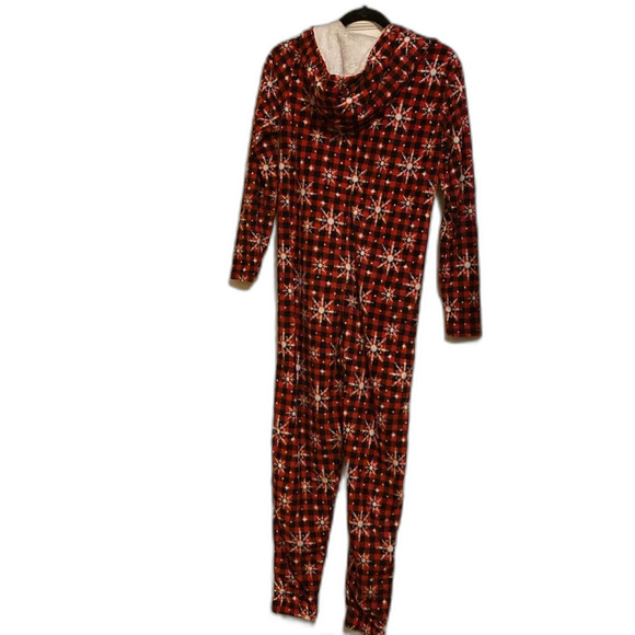 POOF Brand Women’s Onesie Fleece Red Black Plaid Snowflakes Size Small Pajamas - Picture 8 of 9